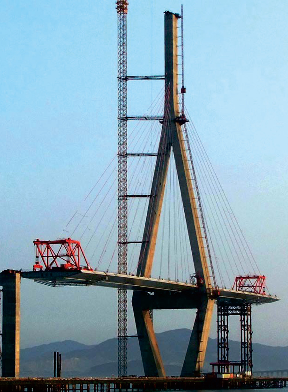 Inclined style hoist